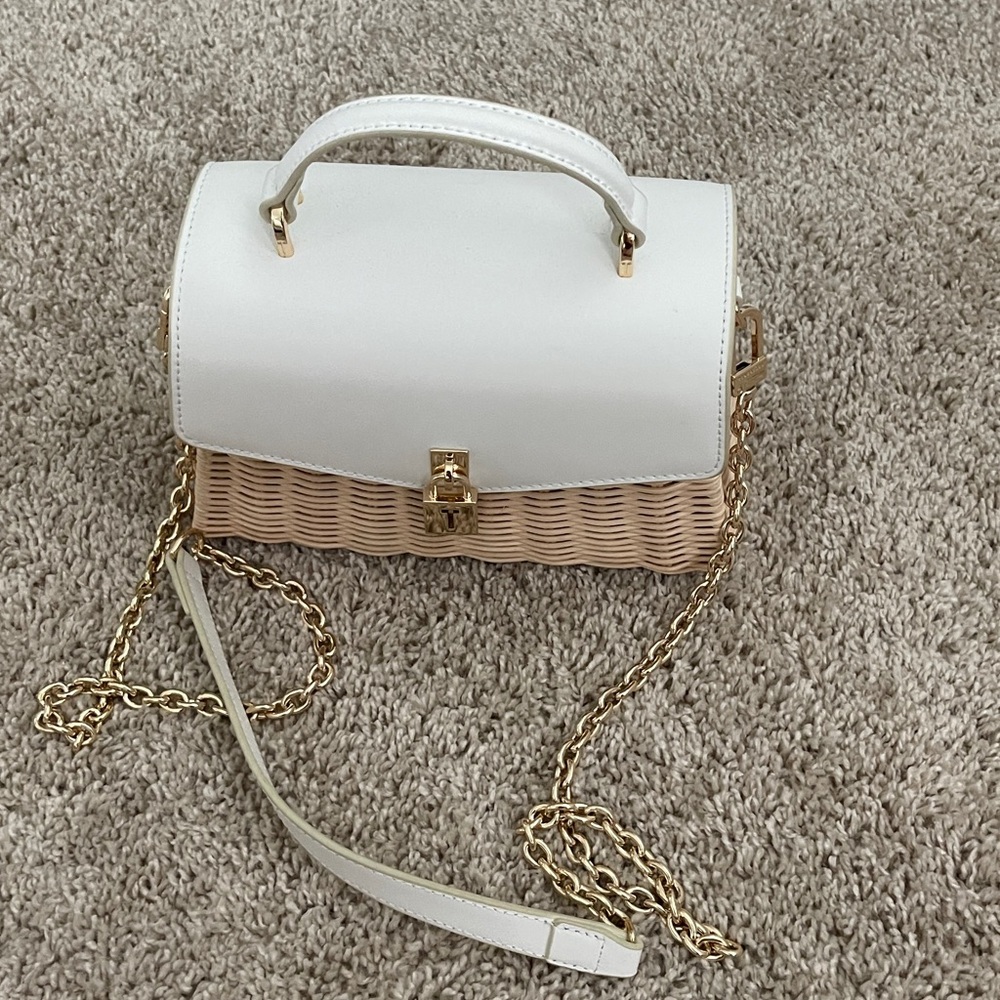 Ted Baker White and Tan Woven Handbag with gold hardware. - Picture 9 of 10